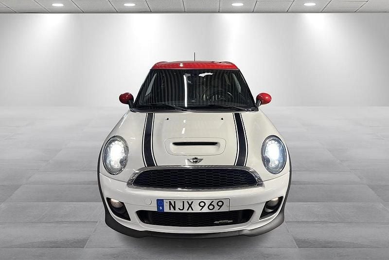 Begagnad Mini John Cooper Works Clubman 211 HK (155 kW) 2013 Vit Kombi