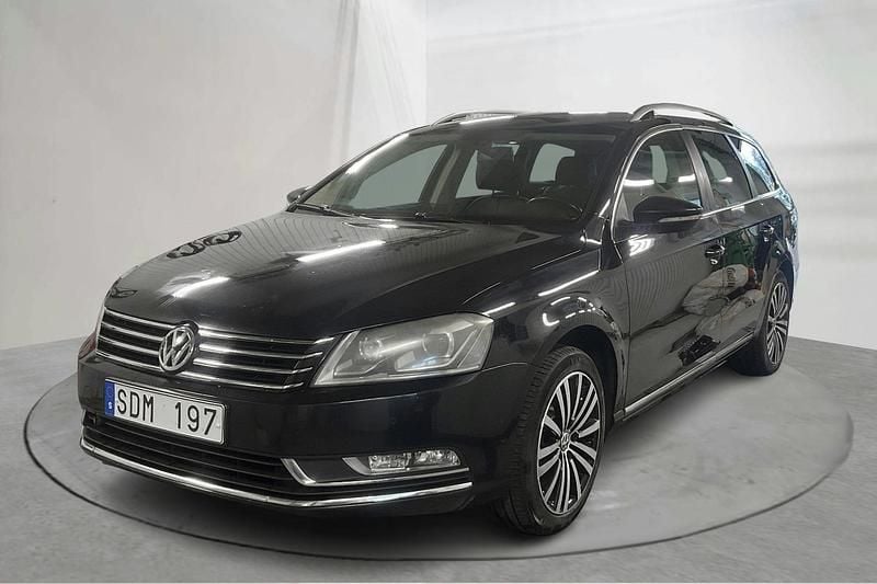 Svart Begagnad 2013 VW Passat | 36 000 kr (Bra pris) - Bild 1/4