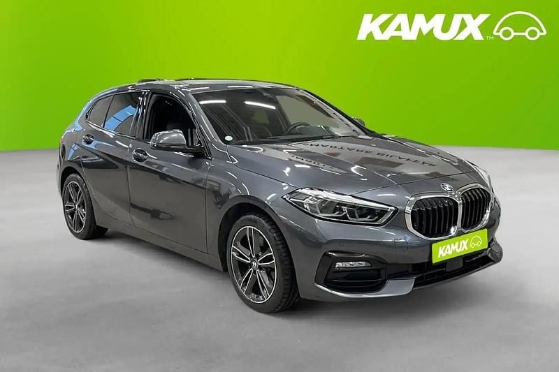 Begagnad BMW 120 M Sport 190 HK (139 kW) 2020 Silver/grå Halvkombi