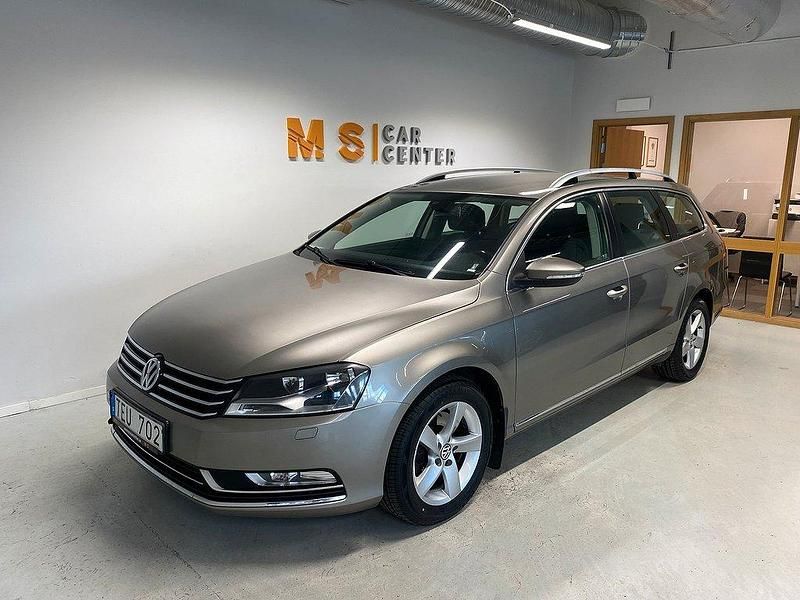 Ljusbrun Begagnad 2012 VW Passat Kombi | 69 800 kr (Marknadspris) - Bild 1/4