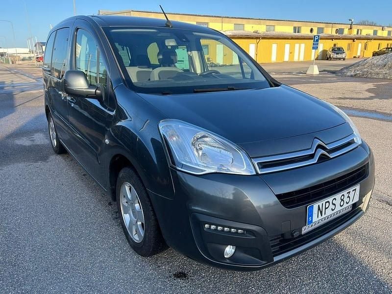 Begagnad Citroën Berlingo 99 HK (72 kW) 2016 Minibuss