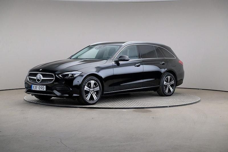 Svart Begagnad 2023 Mercedes C300e Avantgarde Kombi | 419 000 kr (Superpris) - Bild 1/4