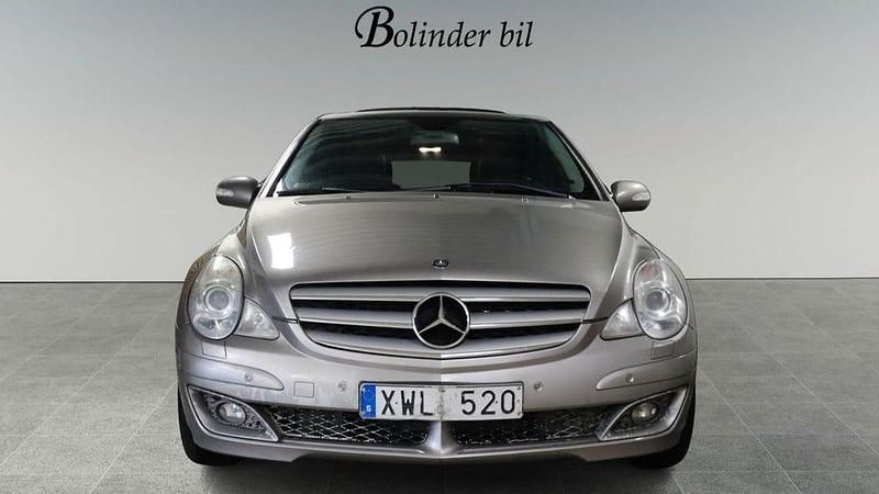 Begagnad Mercedes R320 225 HK (165 kW) 2006 Silver Minibuss