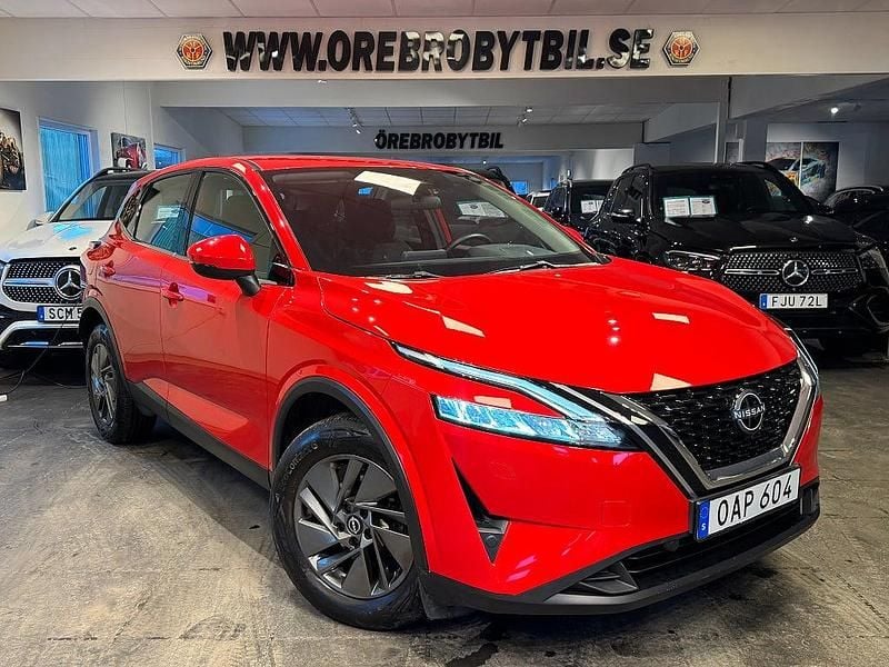 Begagnad Nissan Qashqai 158 HK (116 kW) 2022 Röd SUV