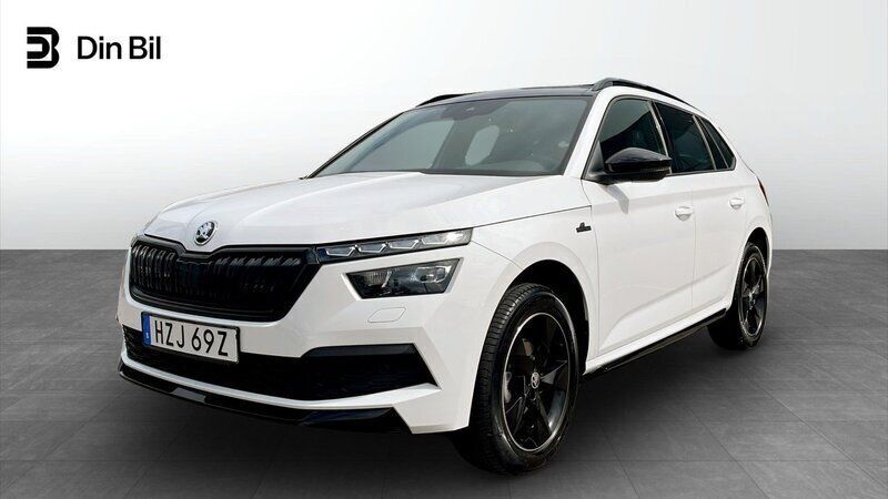 Vit (candy white) Begagnad 2022 Skoda Kamiq Monte Carlo SUV | 214 900 kr (Marknadspris) - Bild 1/4