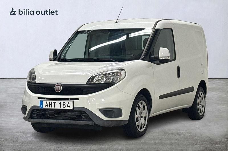Vit Begagnad 2015 Fiat Doblò Minibuss | 44 900 kr (Marknadspris) - Bild 1/4
