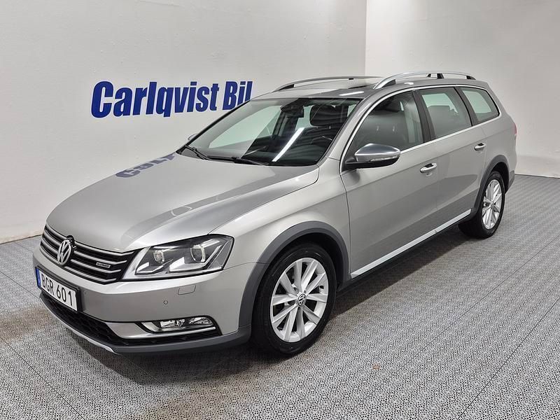 Silver metallic Begagnad 2015 VW Passat | 159 000 kr - Bild 1/4