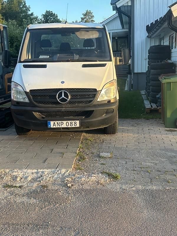 Vit Begagnad 2011 Mercedes Sprinter Van | 150 000 kr - Bild 1/4