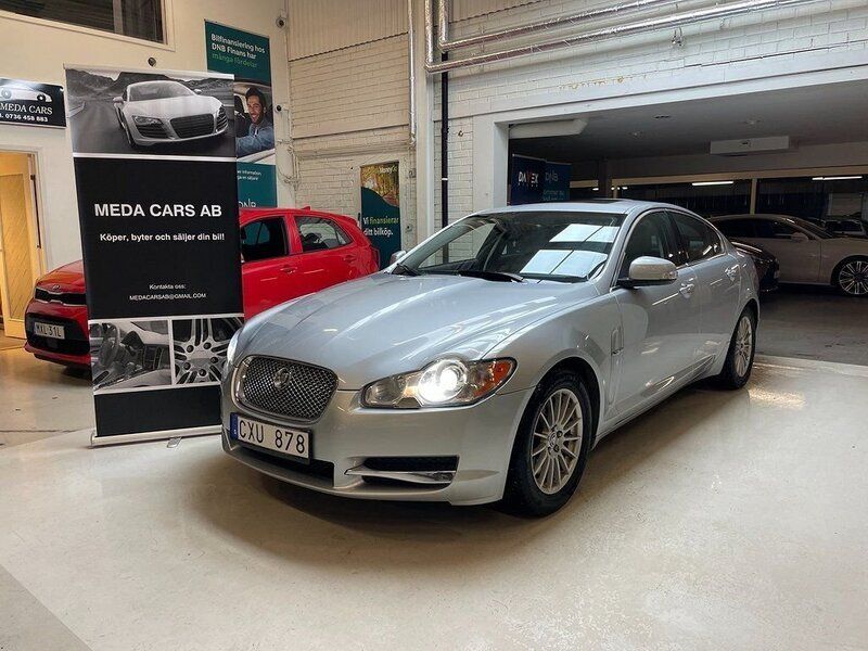 Begagnad Jaguar XF 207 HK (152 kW) 2008 Grå Sedan