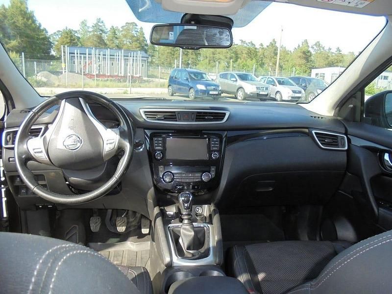 Begagnad Nissan Qashqai 116 HK (85 kW) 2014 Brun SUV