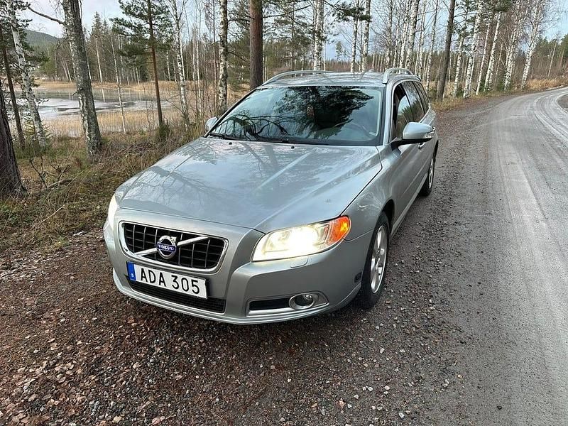 Begagnad 2010 Volvo V70 Kombi | 55 000 kr (Superpris) - Bild 1/4