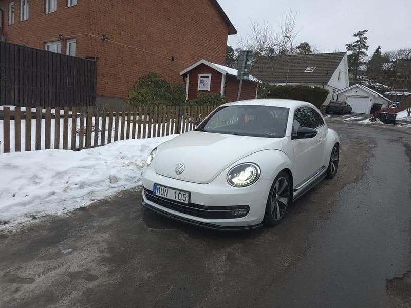 Begagnad VW Beetle 200 HK (147 kW) 2012 Halvkombi