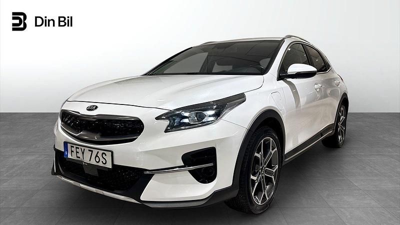 Vit Begagnad 2021 Kia XCeed SUV | 209 900 kr - Bild 1/4