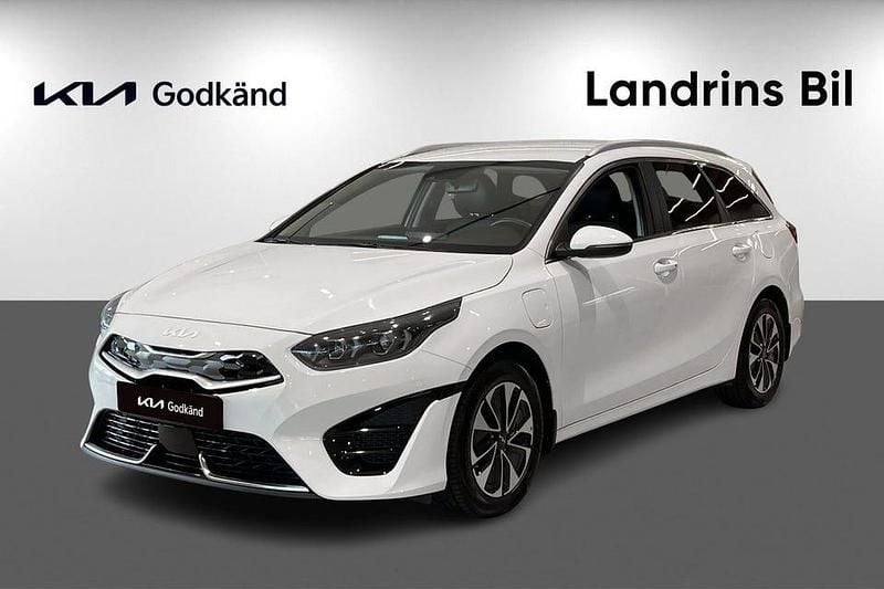 Vit Begagnad 2024 Kia Ceed Sportswagon Advance Kombi | 309 300 kr - Bild 1/4