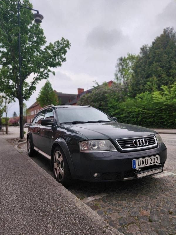 Grön Begagnad 2003 Audi A6 Allroad Kombi | 15 000 kr - Bild 1/4