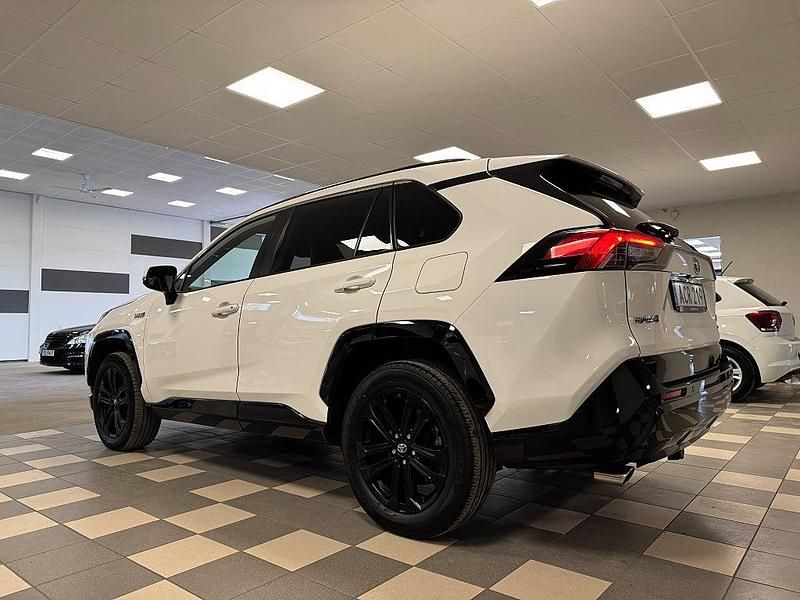 Begagnad Toyota RAV4 Hybrid 306 HK (225 kW) 2020 Vit SUV