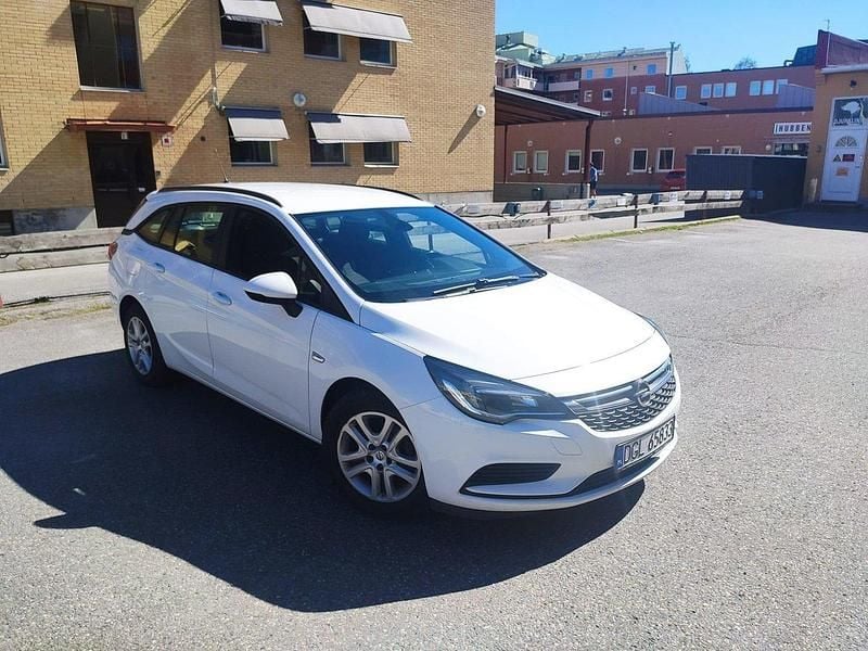 Begagnad 2017 Opel Astra Kombi | 85 000 kr - Bild 1/4