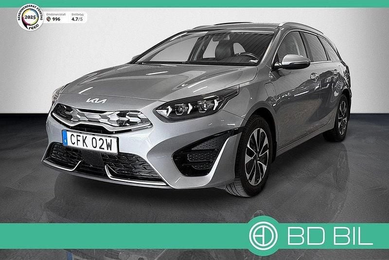 Grå (gråmetallic) Begagnad 2022 Kia Ceed Sportswagon Advance Kombi | 234 900 kr (Bra pris) - Bild 1/3