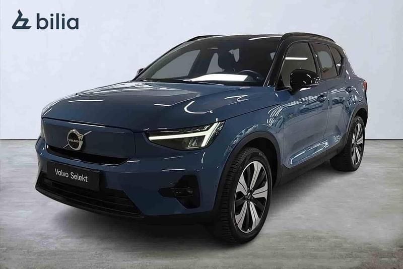 Blå Begagnad 2023 Volvo XC40 Single Motor SUV | 374 900 kr (Dyr) - Bild 1/1