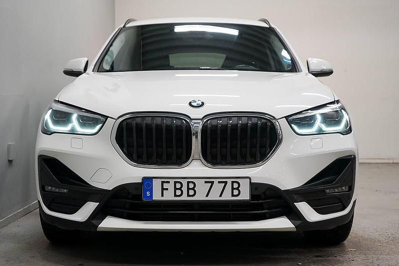 Begagnad BMW X1 Sport Line 190 HK (139 kW) 2021 Vit SUV