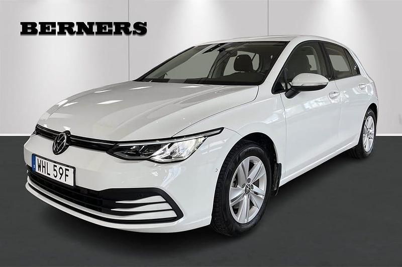 Begagnad VW Golf VIII 112 HK (82 kW) 2022 Vit