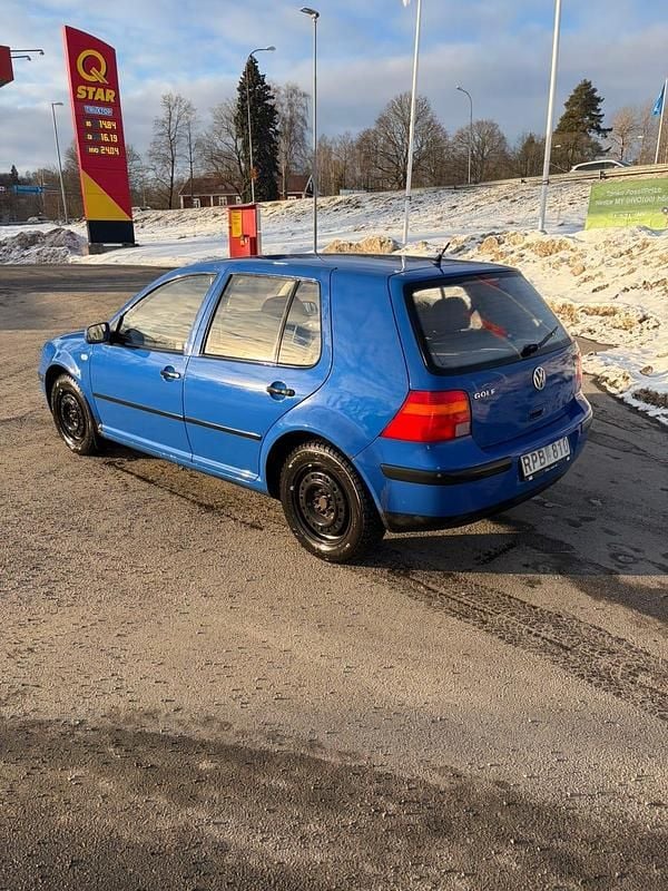 Begagnad VW Golf IV 105 HK (77 kW) 2001