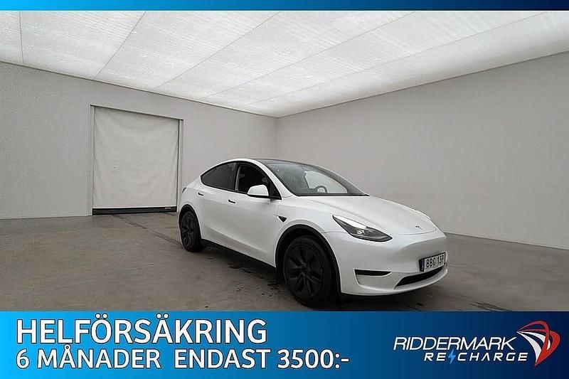 Vit Begagnad 2024 Tesla Model Y Standard Range SUV | 399 800 kr (Bra pris) - Bild 1/3