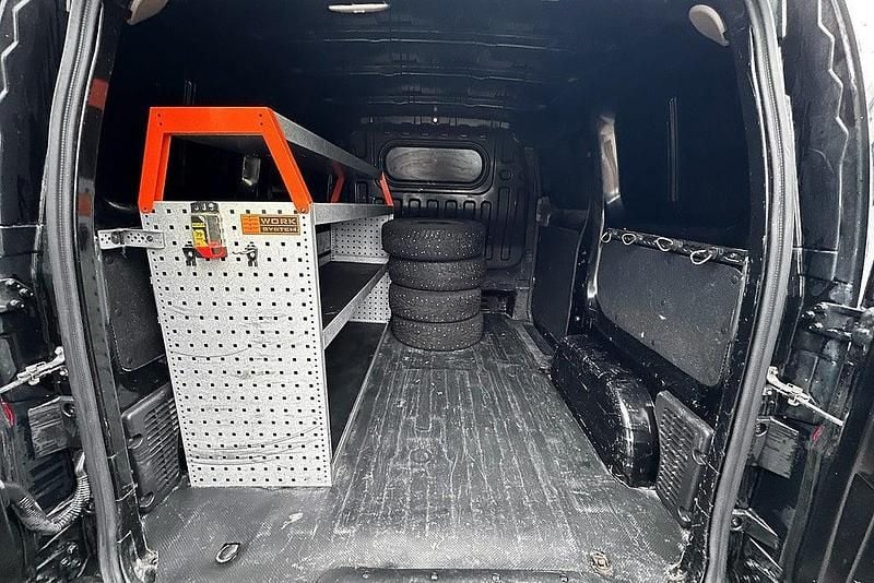 Begagnad Nissan NV200 90 HK (66 kW) 2015 Svart Minibuss