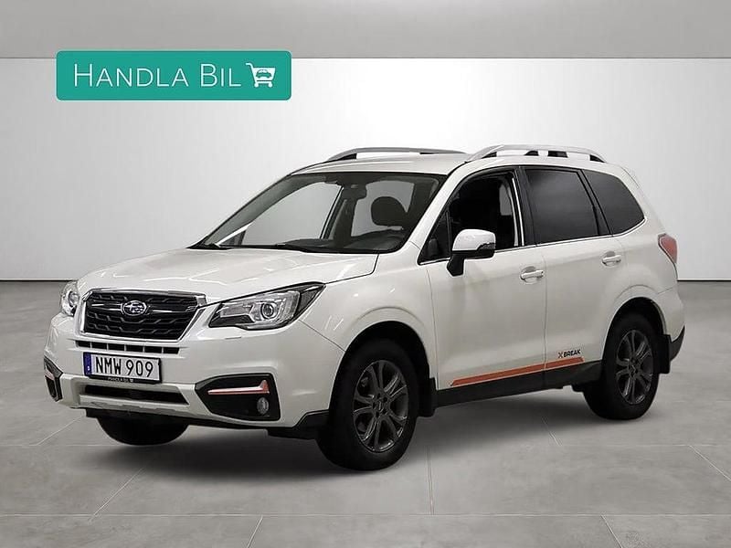 Vit Begagnad 2017 Subaru Forester SUV | 229 900 kr (Lite dyr) - Bild 1/4