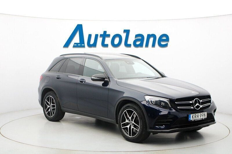 Mörkblå Begagnad 2019 Mercedes GLC250 SUV | 349 900 kr (Lite dyr) - Bild 1/3