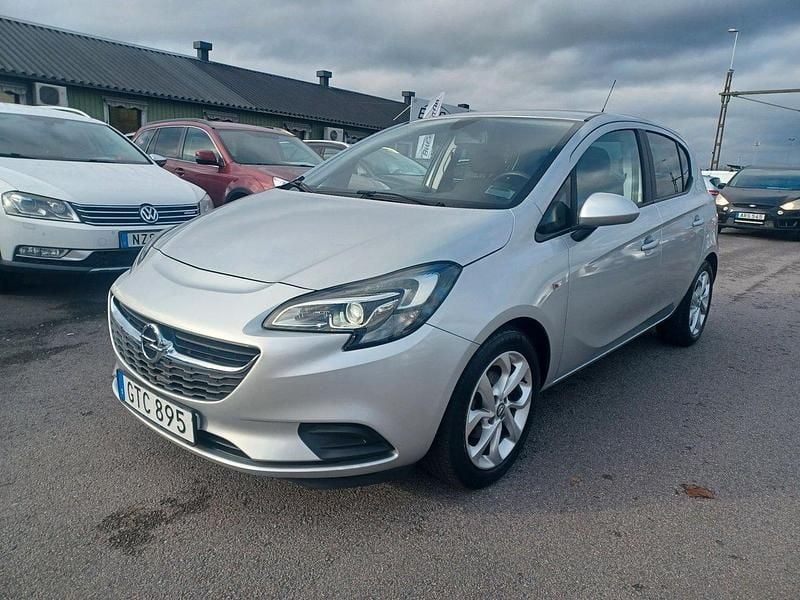 Grå Begagnad 2015 Opel Corsa Enjoy Halvkombi | 99 900 kr (Lite dyr) - Bild 1/4