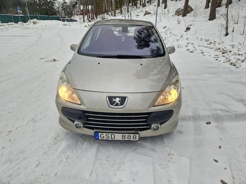 Begagnad 2008 Peugeot 307 | 23 000 kr (Marknadspris) - Bild 1/4