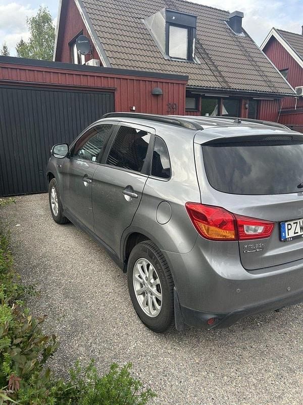 Grå Begagnad 2013 Mitsubishi ASX Comfort Edition SUV | 109 000 kr (Bra pris) - Bild 1/4