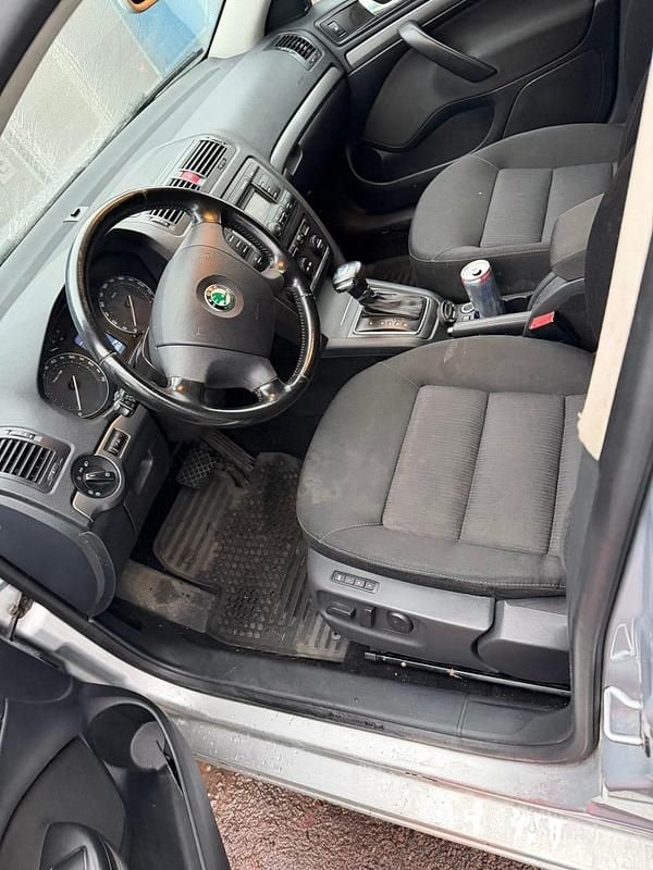 Begagnad 2008 Skoda Octavia Kombi | 34 500 kr (Bra pris) - Bild 1/4