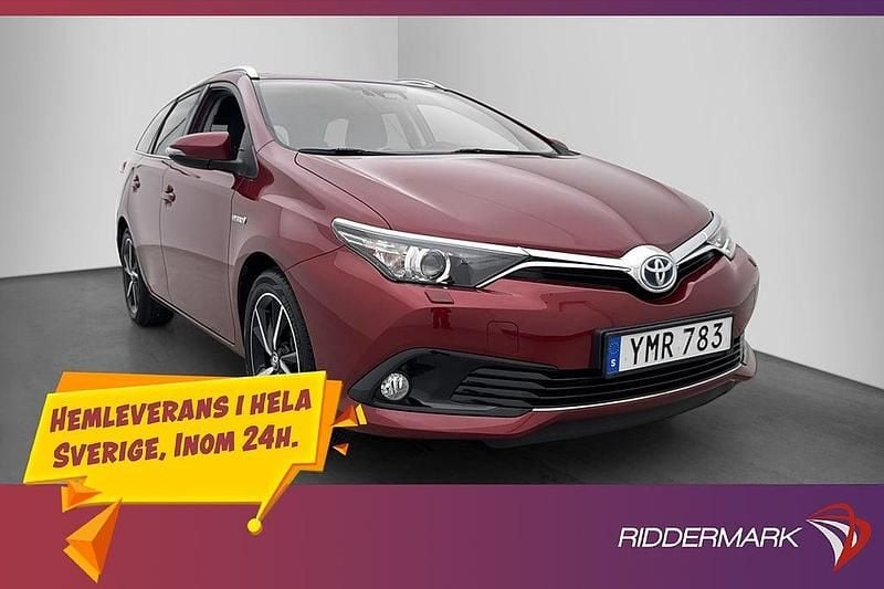 Röd Begagnad 2017 Toyota Auris Touring Sports Kombi | 189 900 kr (Marknadspris) - Bild 1/3