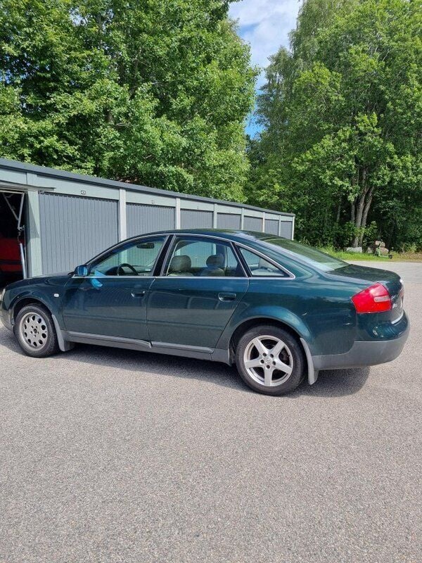 Grön Begagnad 2001 Audi A6 Sedan | 7 500 kr (Superpris) - Bild 1/1