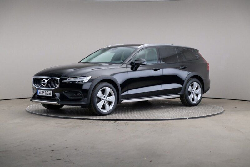 Svart Begagnad 2020 Volvo V60 CC SE Kombi | 279 000 kr (Bra pris) - Bild 1/4