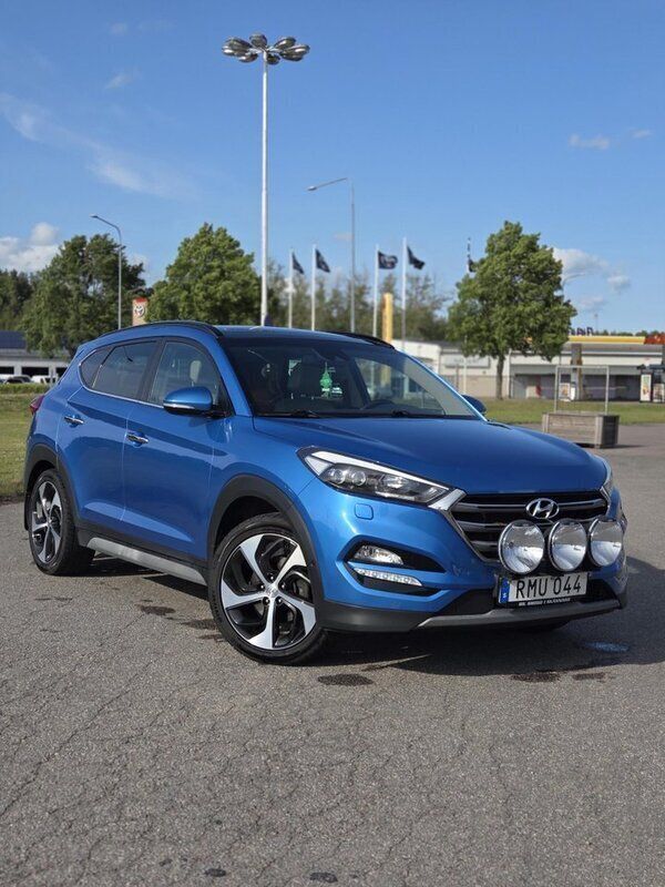 Blå Begagnad 2018 Hyundai Tucson SUV | 177 000 kr (Marknadspris) - Bild 1/4