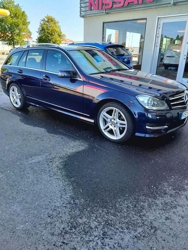 Begagnad 2013 Mercedes C220 | 140 000 kr (Marknadspris) - Bild 1/4