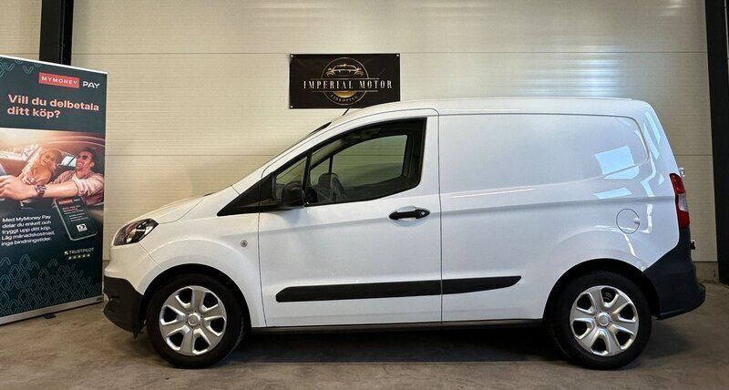 Vit Begagnad 2015 Ford Transit Sedan | 69 000 kr (Marknadspris) - Bild 1/4