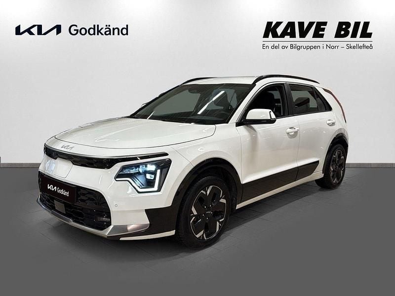 Vit Begagnad 2022 Kia e-Niro SUV | 329 900 kr (Dyr) - Bild 1/4