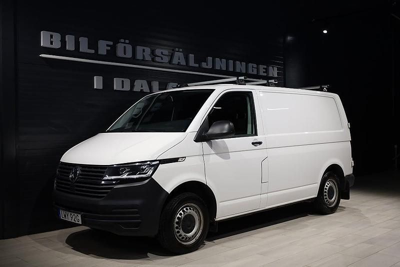 Vit Begagnad 2021 VW Transporter Van | 319 000 kr - Bild 1/4
