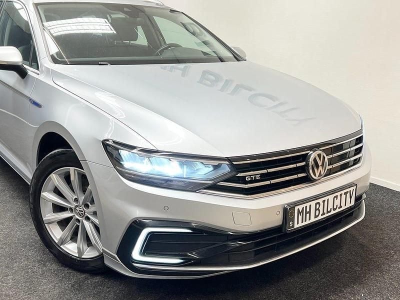 Begagnad VW Passat GTE 218 HK (160 kW) 2020 Silver Kombi