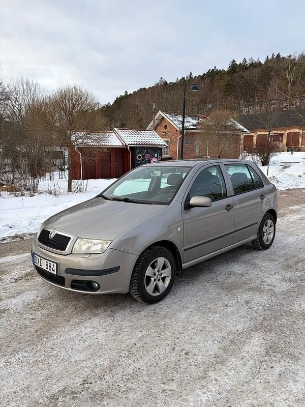 Begagnad Skoda Fabia 64 HK (47 kW) 2007