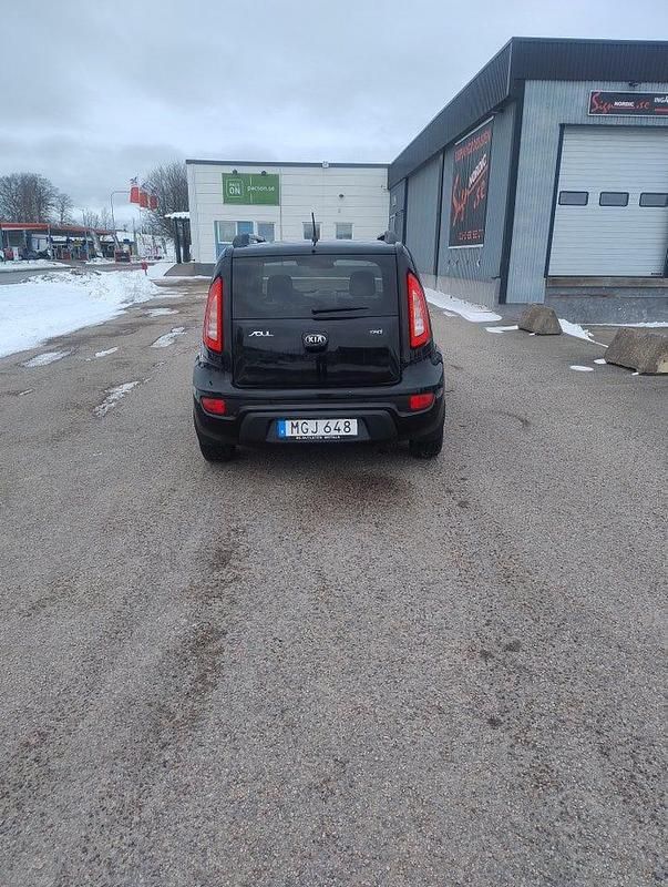 Begagnad Kia Soul 128 HK (94 kW) 2013 Svart SUV