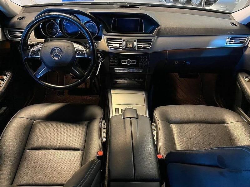 Begagnad Mercedes E300 232 HK (170 kW) 2013 Silver Kombi