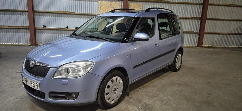 Blå Begagnad 2008 Skoda Roomster Kombi | 49 000 kr (Bra pris) - Bild 1/4
