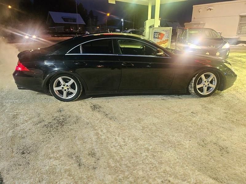 Begagnad Mercedes CLS320 224 HK (164 kW) 2006 Sportkupé