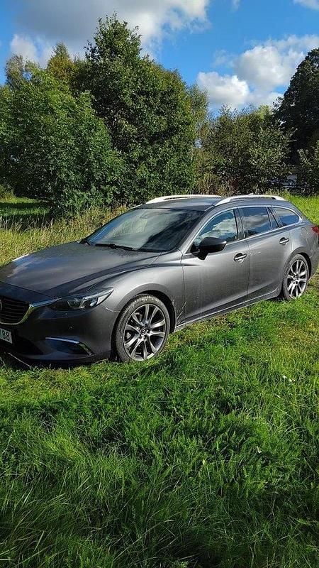 Grå Begagnad 2015 Mazda 6 Kombi | 98 000 kr (Bra pris) - Bild 1/3