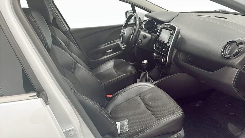 Begagnad Renault Clio IV 90 HK (66 kW) 2017 Vit Kombi